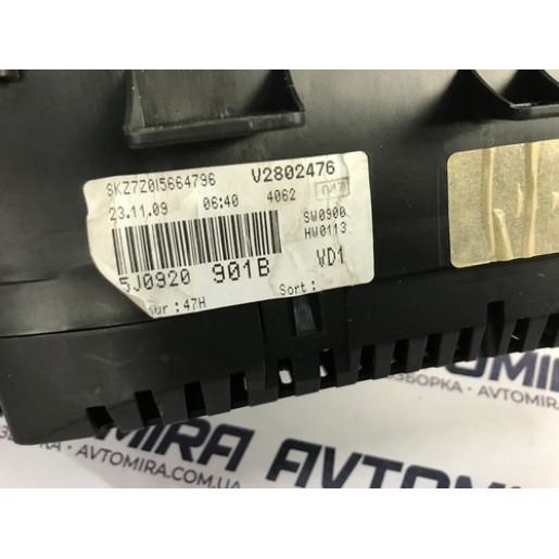 Панель приладів Skoda Fabia 2 1.2HTP\1.4 16V\1.6 12V 2007-2010 5J0920901B